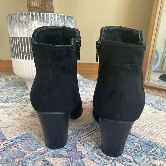 Blake Ankle Booties - Picture 3 of 6